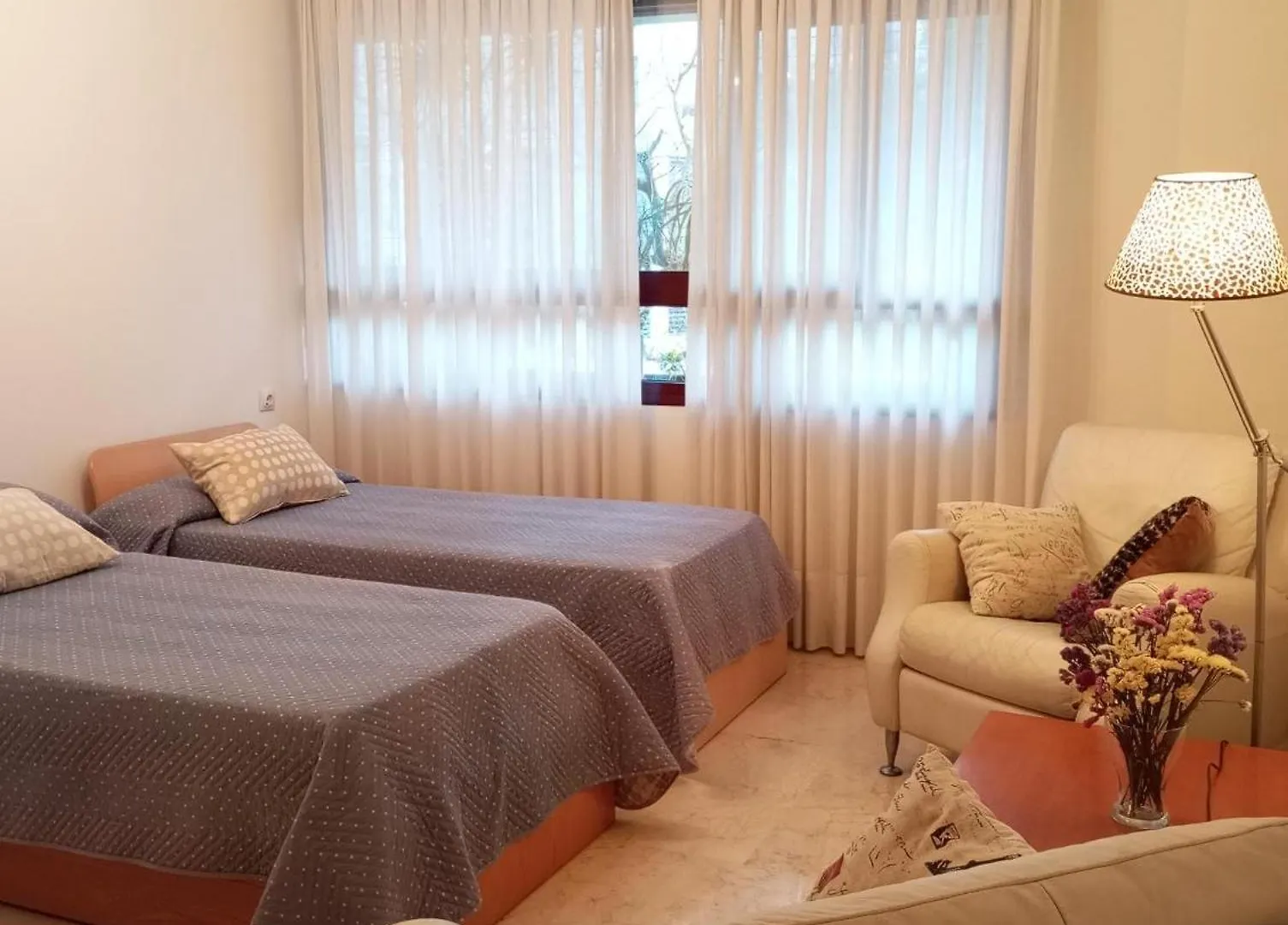 Homestay Edificio Trovador Apartment Seville Spain